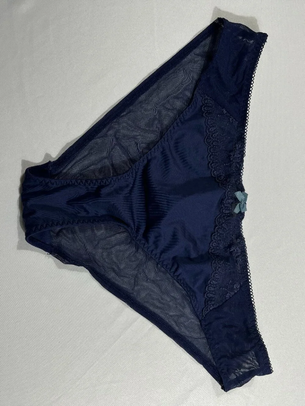 Marks & Spencer Navy Blue Lace Trim Bra & Panty Lingerie Set 36DD / UK‎ 14